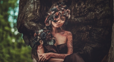 Nymths in a magical forest - source: nejron/depositphotos